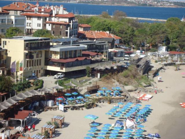 Хотел "Тихия Кът" Σωζόπολη Εξωτερικό φωτογραφία